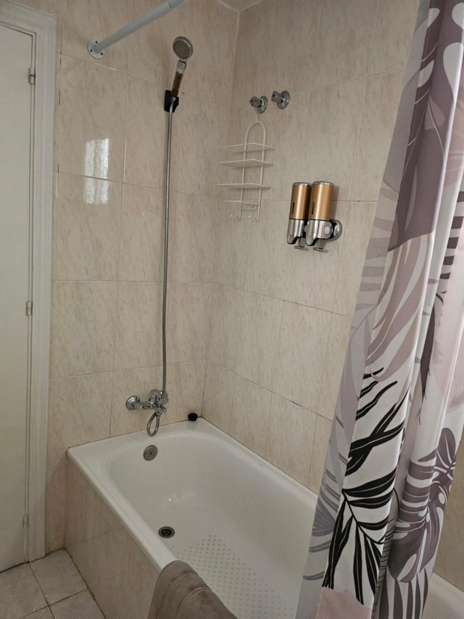 Apartamento En Mijas Con Terraza, Capacidad Para 5 Personas Con Piscina De Temporada Малага Екстериор снимка